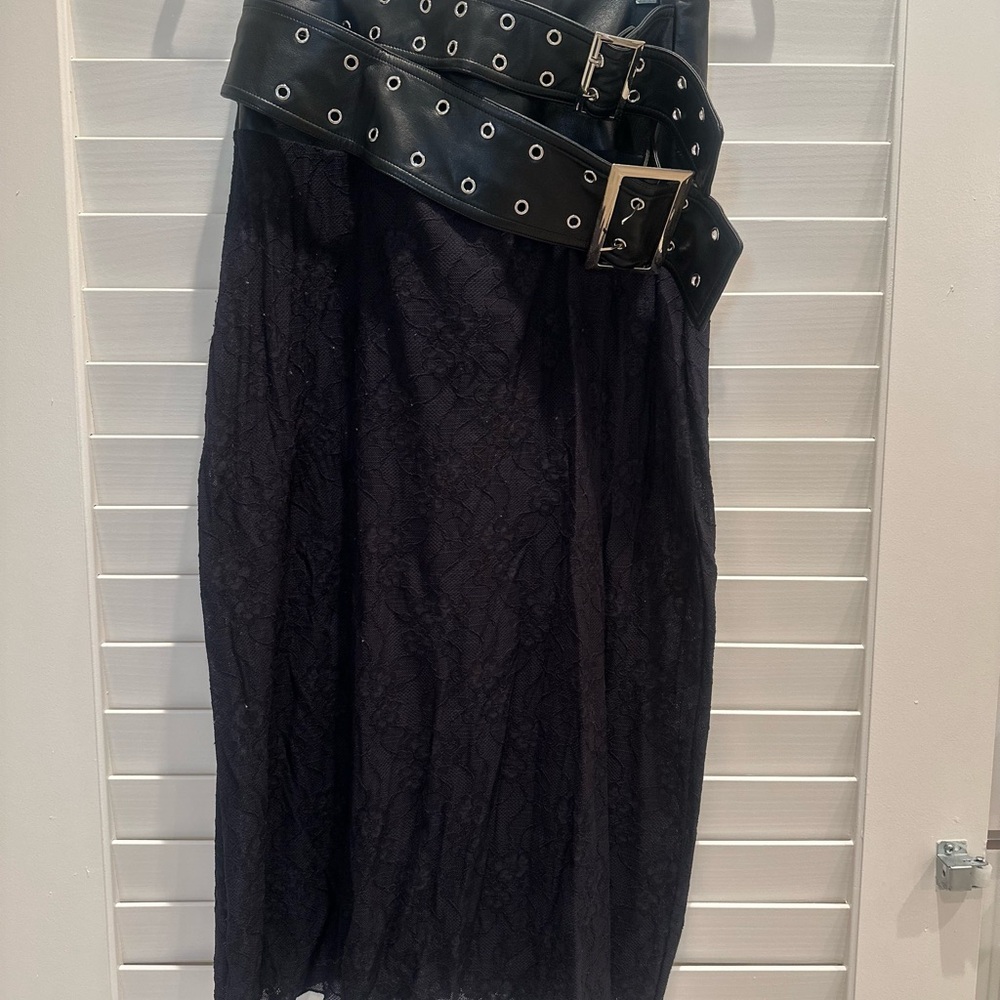 WeWoreWhat Black Lace Skirt with Belt
